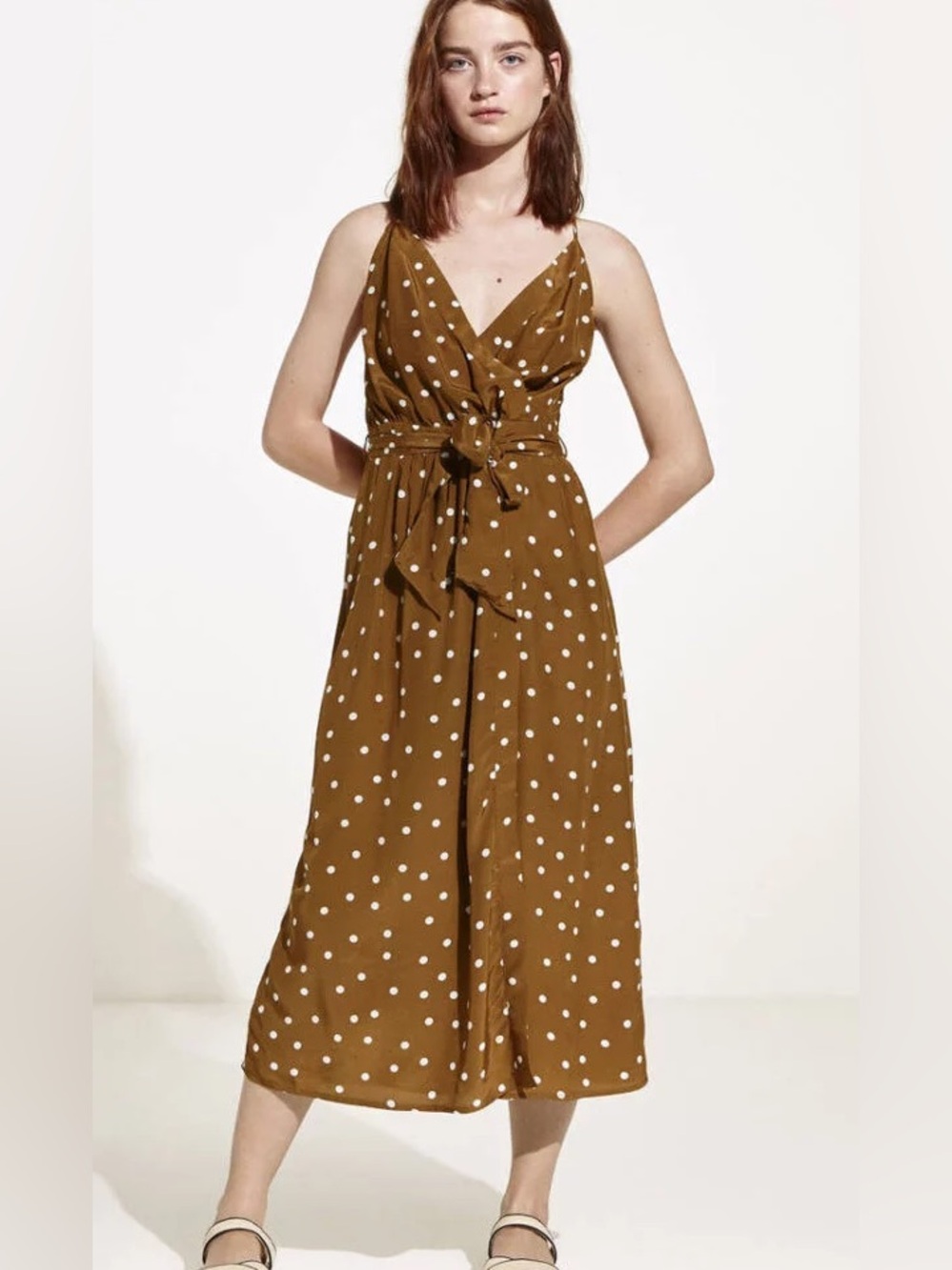Women's Polka Dot Sleeveless Tie-Waist Midi Dress - Brown